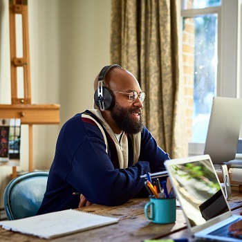 Fully remote employees or hybrid work environment solutions to work from anywhere